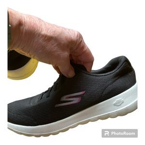 Skechers Go Walk Cool shoes size 8.